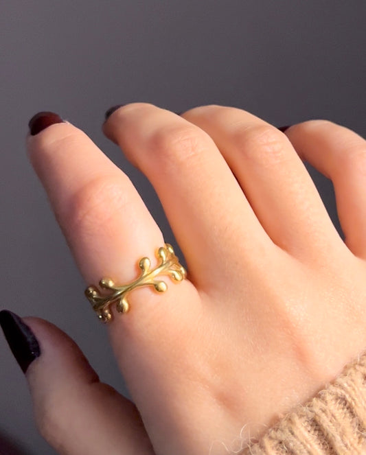Leafelle Ring