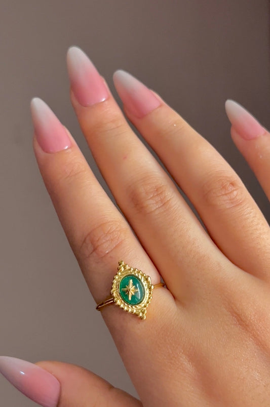 Royal green gemstone ring