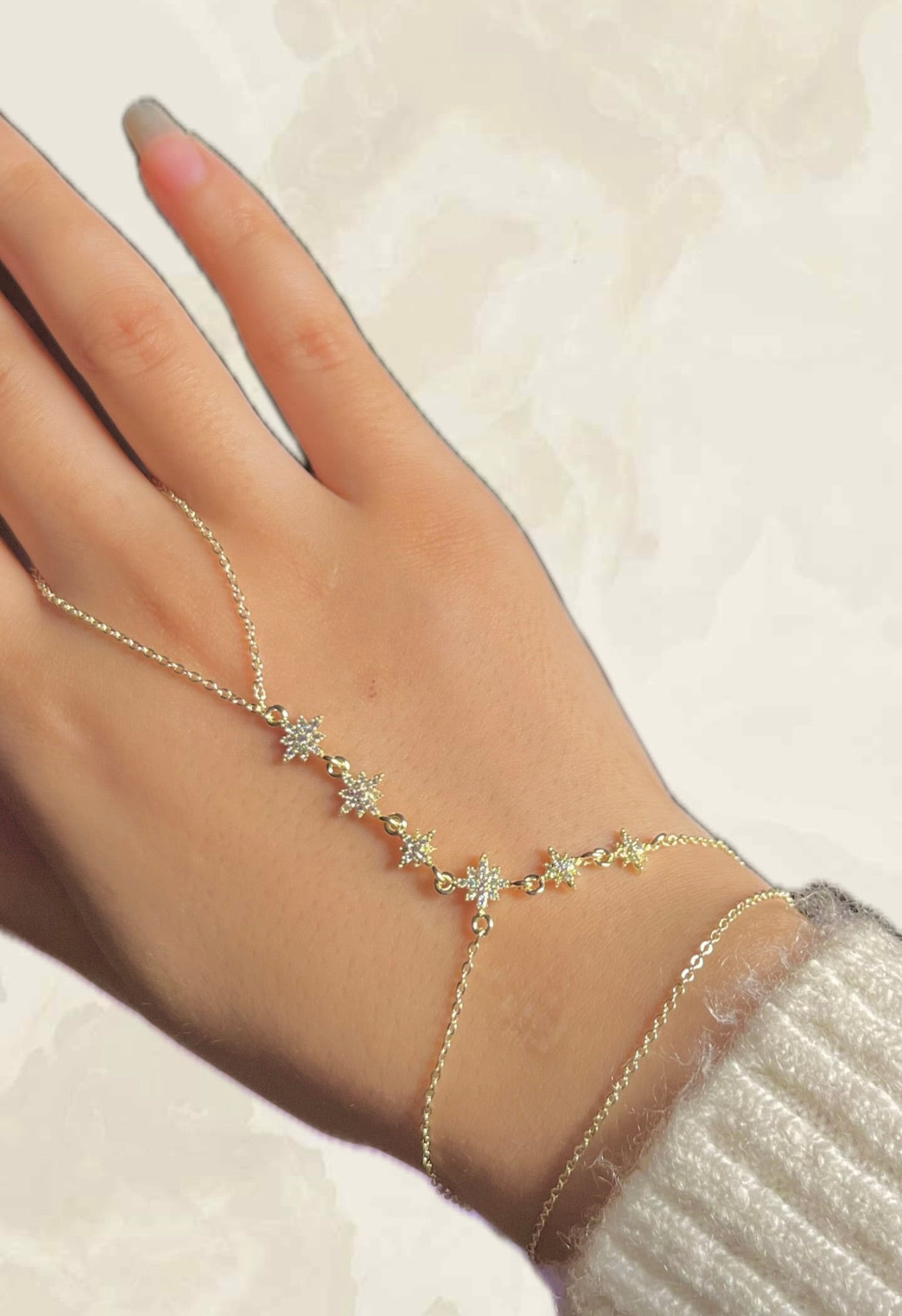Hand Chain 13
