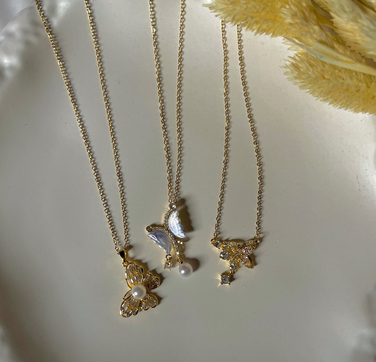 Butterflies necklacesًں¦‹