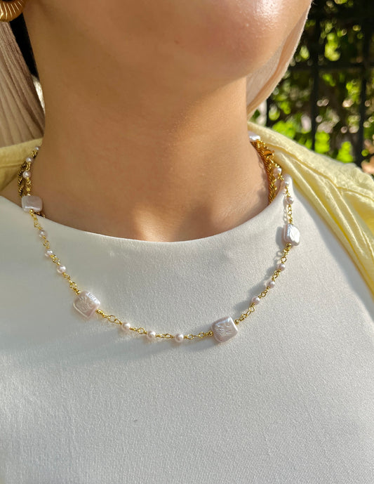 Pearly necklace