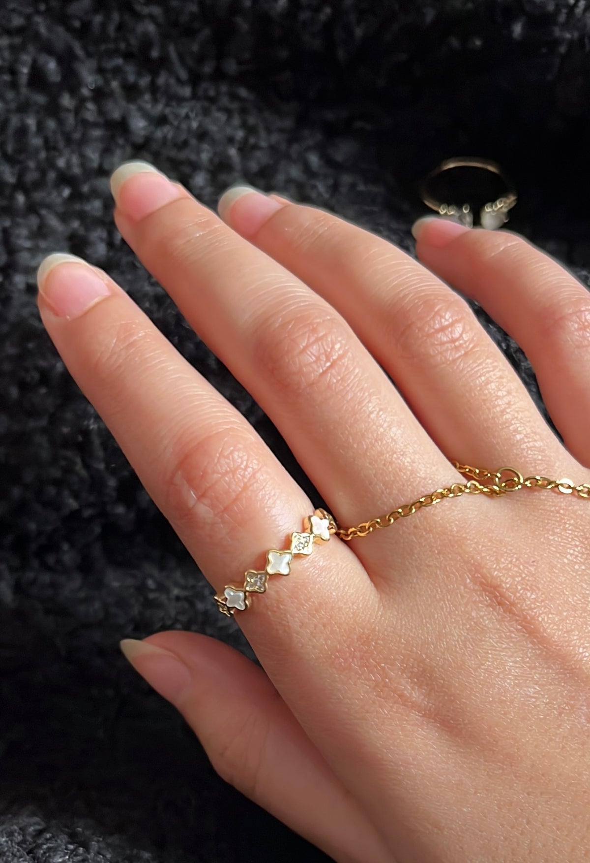 Clovers Ring